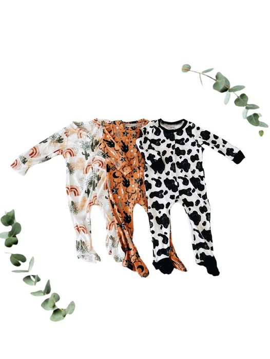 (Custom Design MOQ 5) Black cow print baby girls zipper fall footed romper