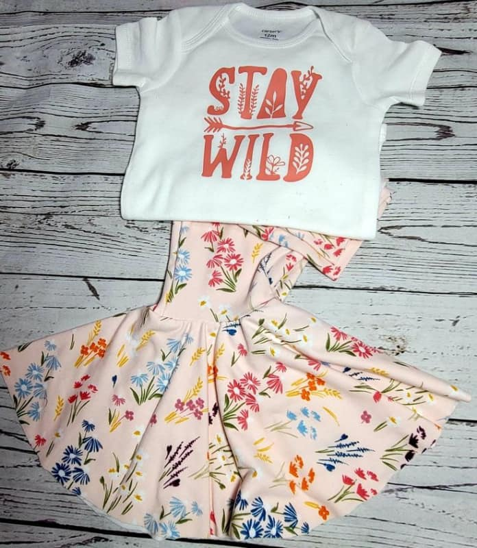 (Custom Design MOQ 5) Stay wild top flowers bell pants girls fall clothes set
