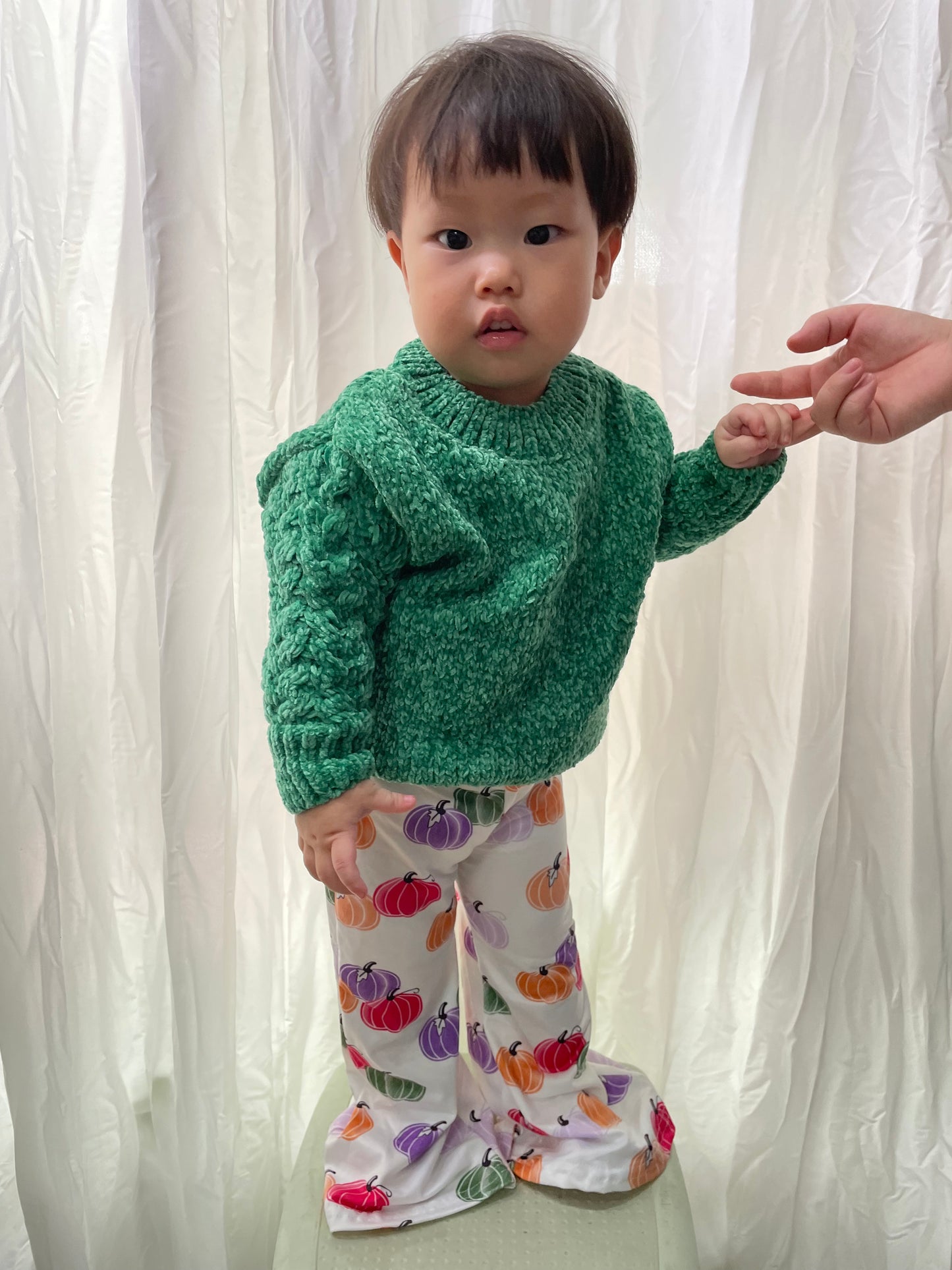GT0217 Girls green color fall long sleeve sweaters