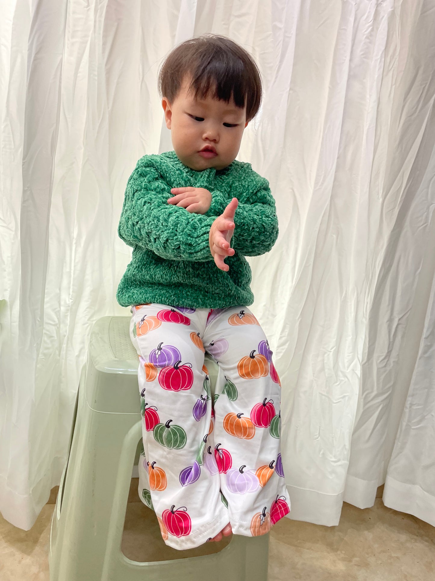 GLP0537 Green sweater top pumpkin bell pants girls clothes sets