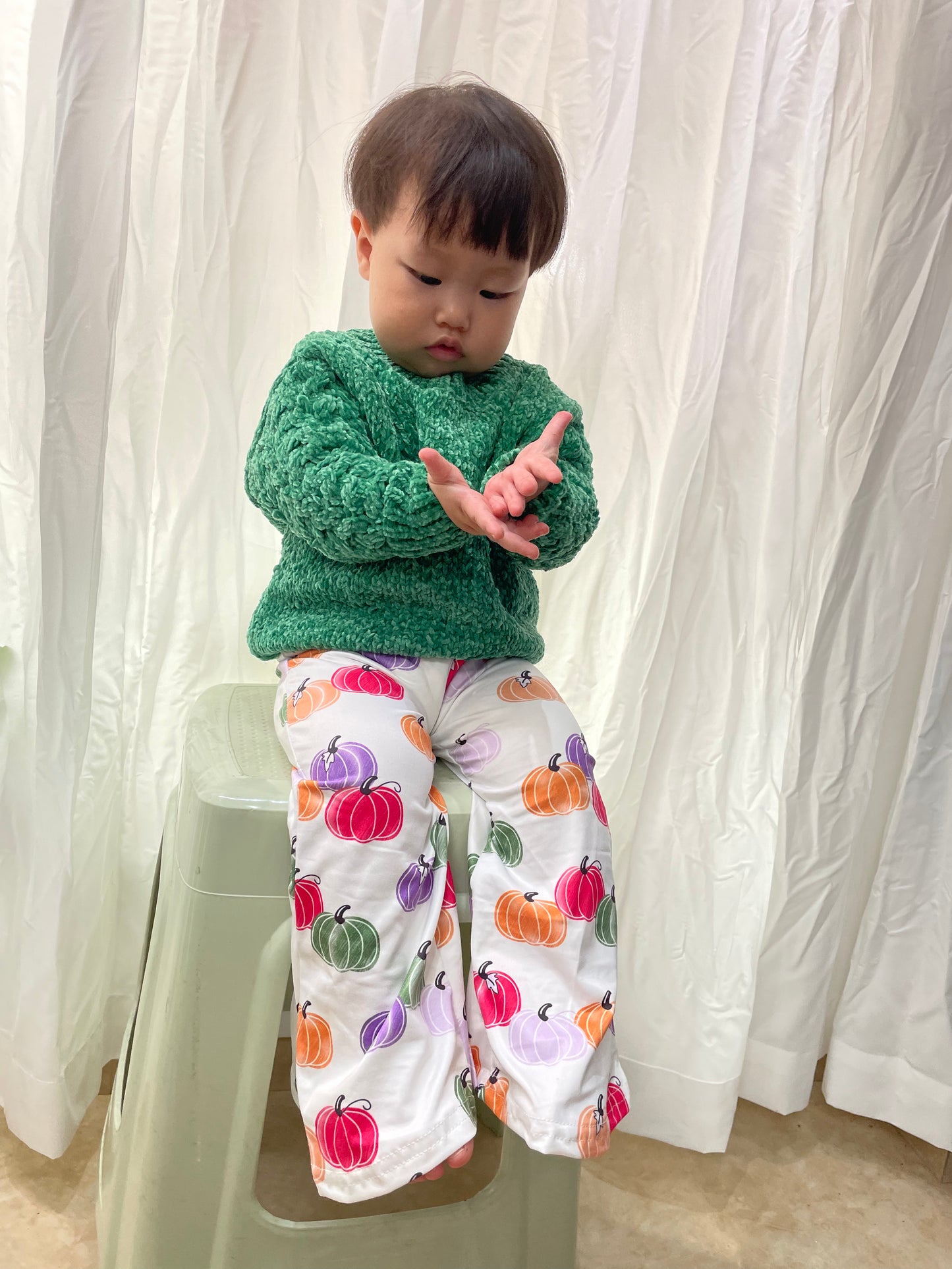 GLP0537 Green sweater top pumpkin bell pants girls clothes sets