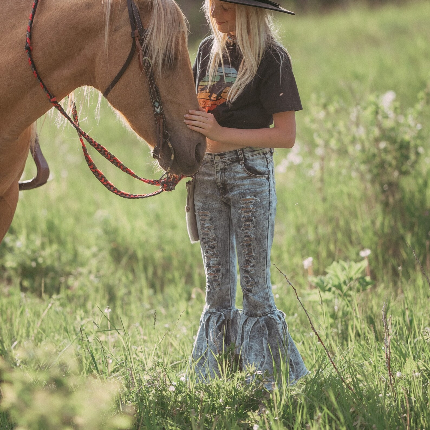 Bell bottom fringed jeans C4-23