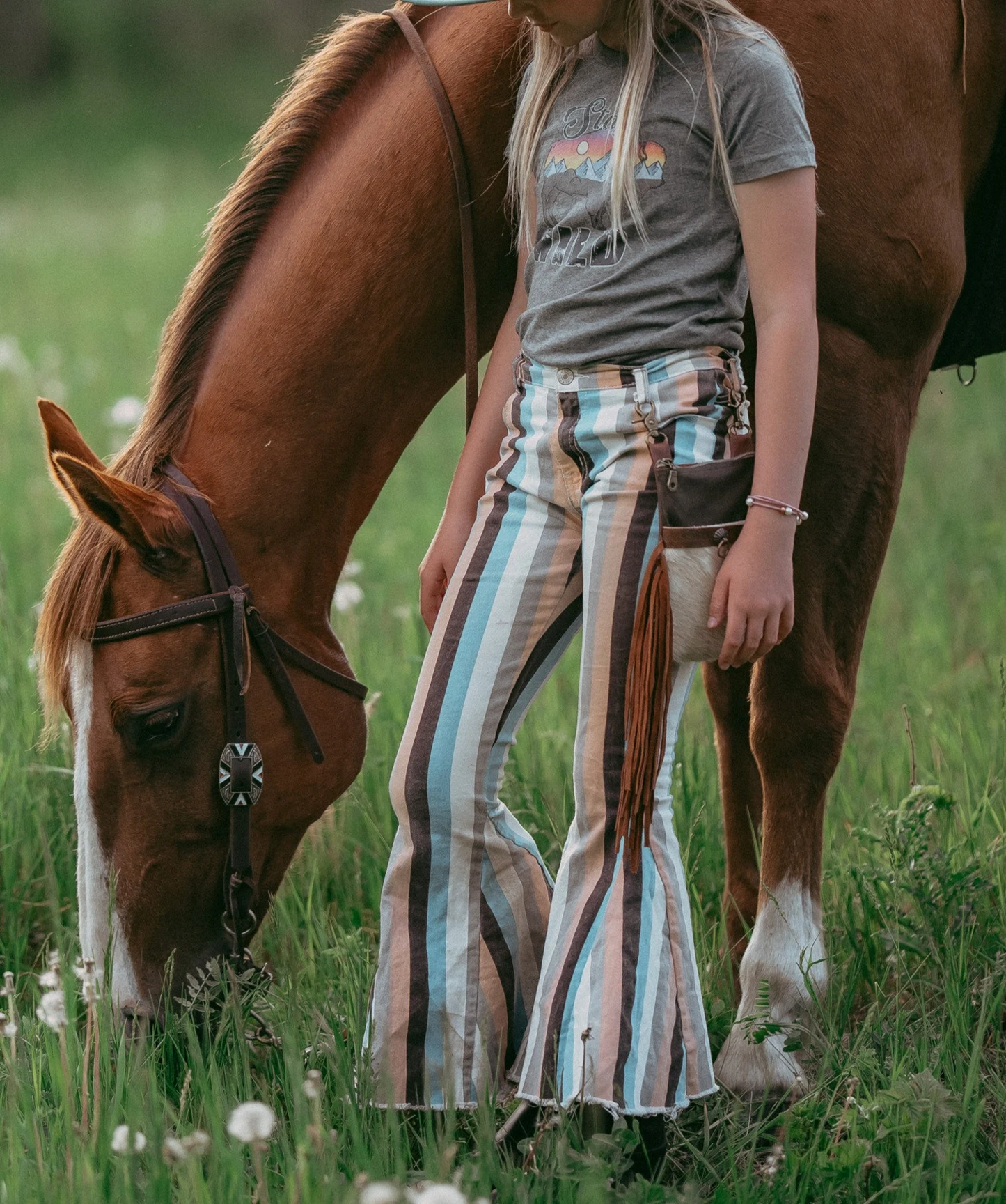 Bell bottom jeans P0002