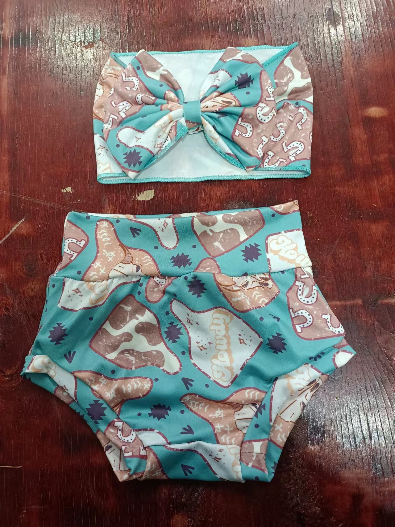 (Custom Design Preorder MOQ 5) Cow Tag Aztec Print Baby Girls Western Bummie Shorts