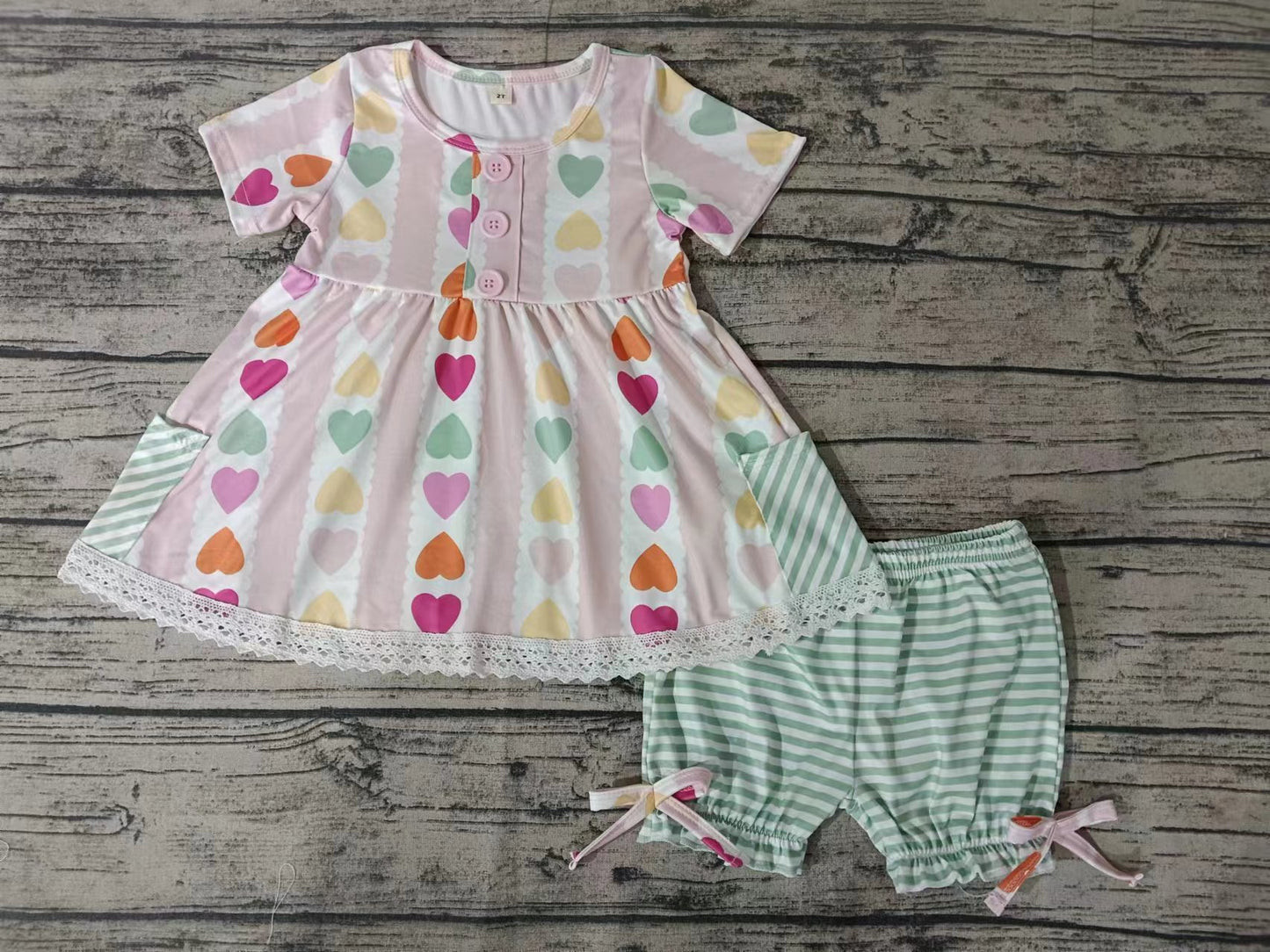 (Custom Design Preorder MOQ 5) Hearts Tunic Top Stripes Shorts Girls Summer Clothes Set