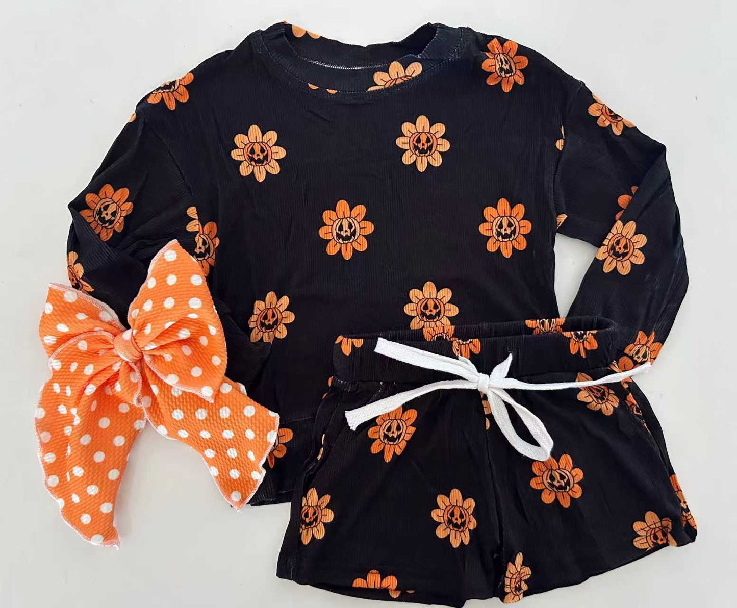 (Custom Design Preorder MOQ 5) Pumpkin Flowers Long Sleeve Top Pockets Shorts Girls Halloween Clothes Set