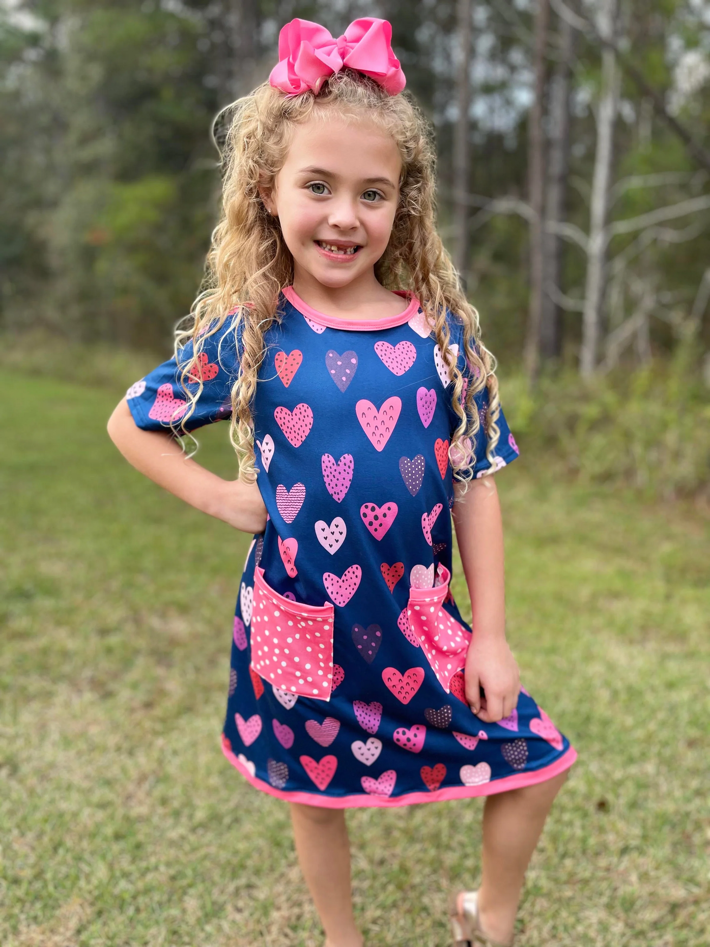 (Custom Design Preorder MOQ 5) Pink Heart Pockets Girls Valentine's Knee Length Dress