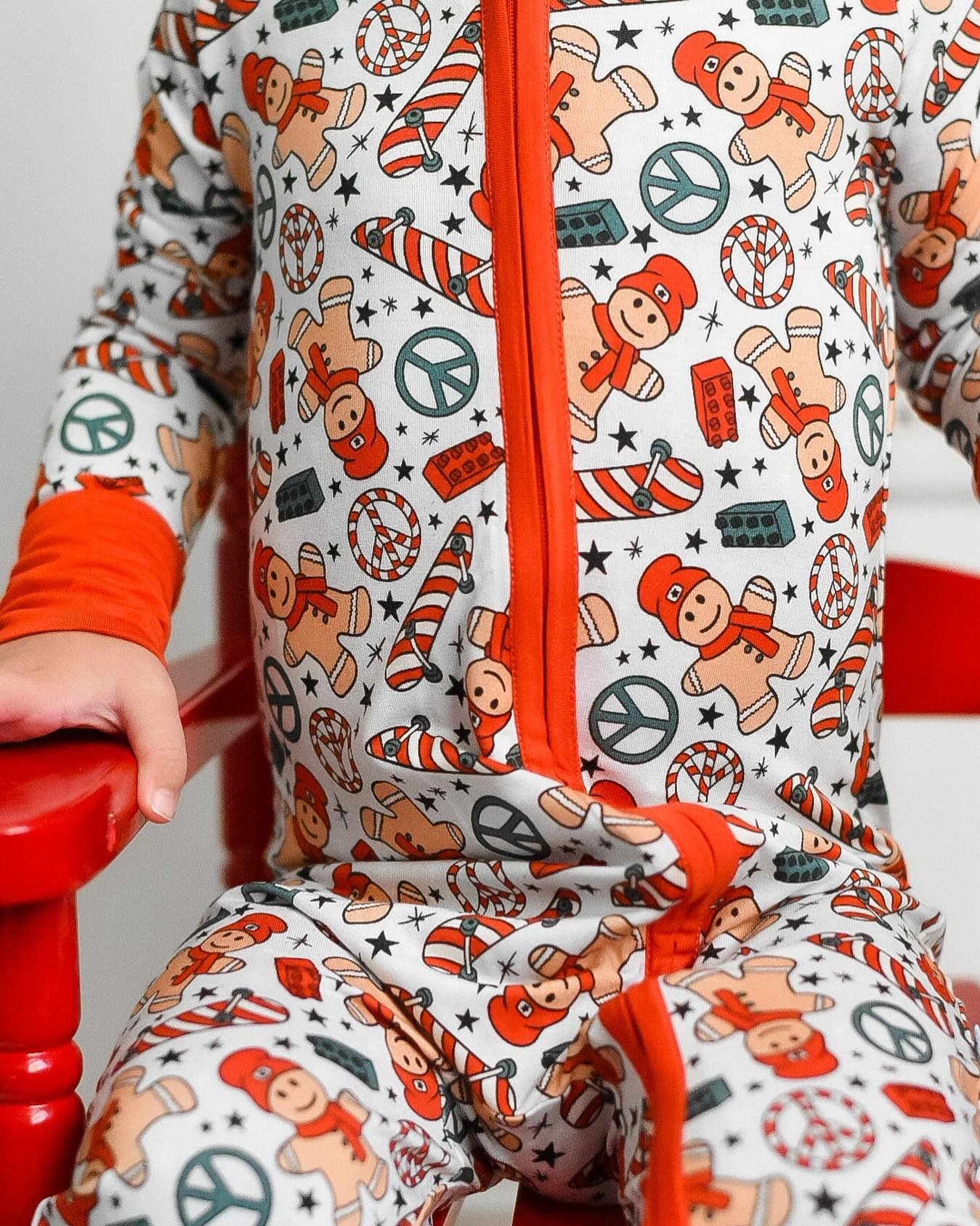 (Custom Design Preorder MOQ 5) Gingerbread Print Baby Boys Christmas Sleeper Zipper Romper