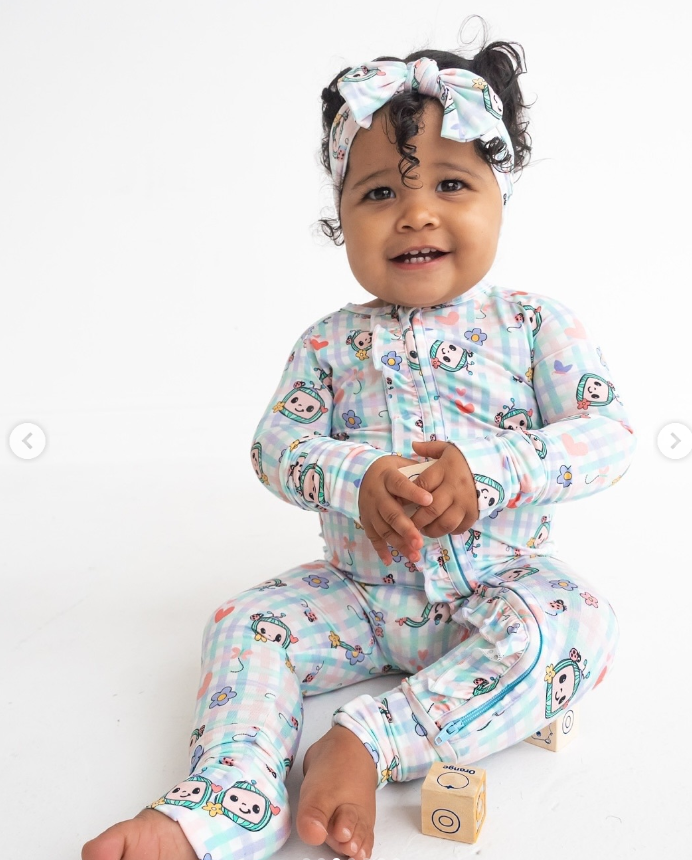 (Custom Design Preorder MOQ 5)  Cartoon Watermelon Plaid Print Baby Girls Fall Sleeper Zipper Romper