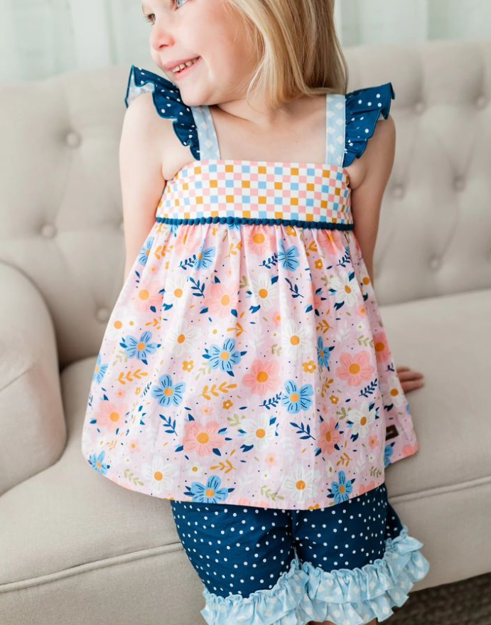 (Custom Design Preorder MOQ 5) Flowers Tunic Top Dots Shorts Girls Summer Clothes Set