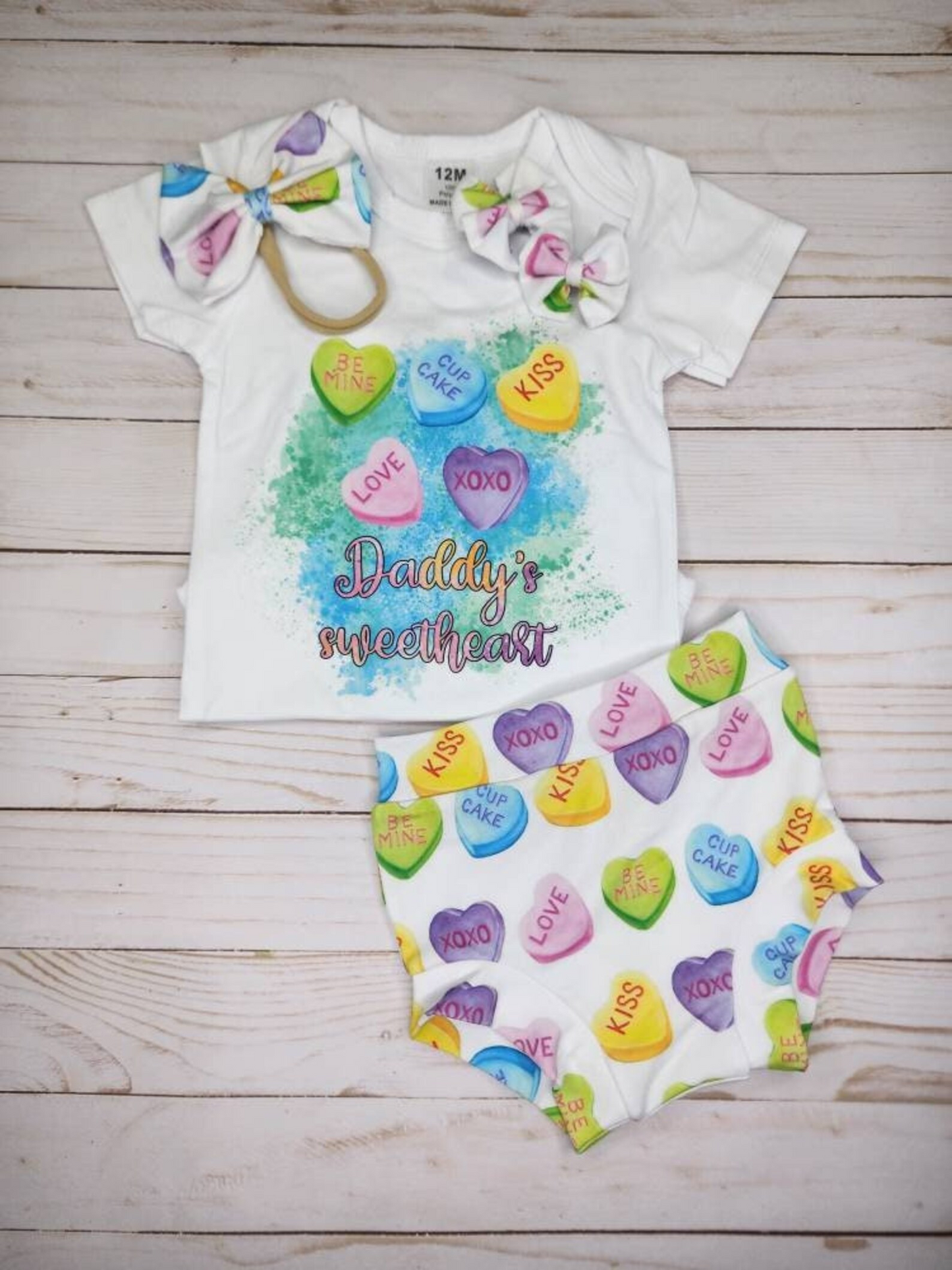 (Custom Design Preorder MOQ 5) Colorful Heart Print Baby Girls Valentine's Bummie Set