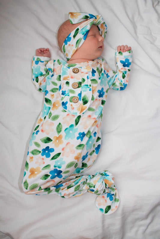 (Custom Design Preorder MOQ 5)  Blue Flowers Print Baby Girls Newborn Gowns