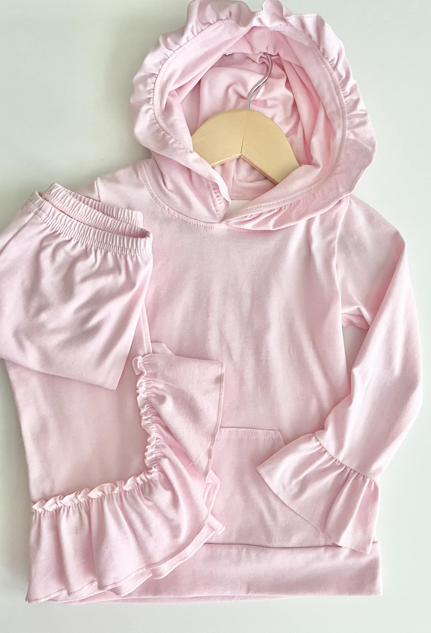 (Custom Design Preorder MOQ 5) Pink Color Hoodie Top Ruffle Pants Girls Clothes Set
