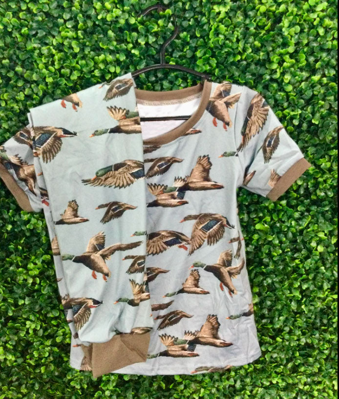 (Pre-order)BSPO0618 Duck Print Boys Pajamas Clothes Set