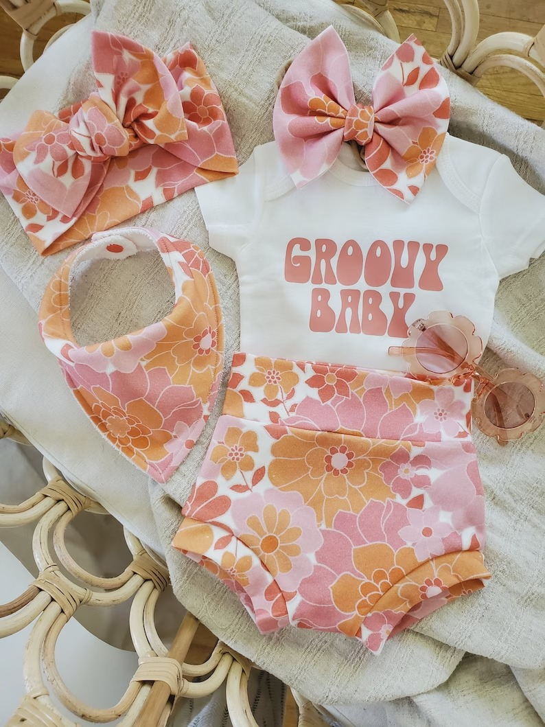 (Pre-order)GBO0190 Groovy Baby top flowers shorts baby girls bummie set