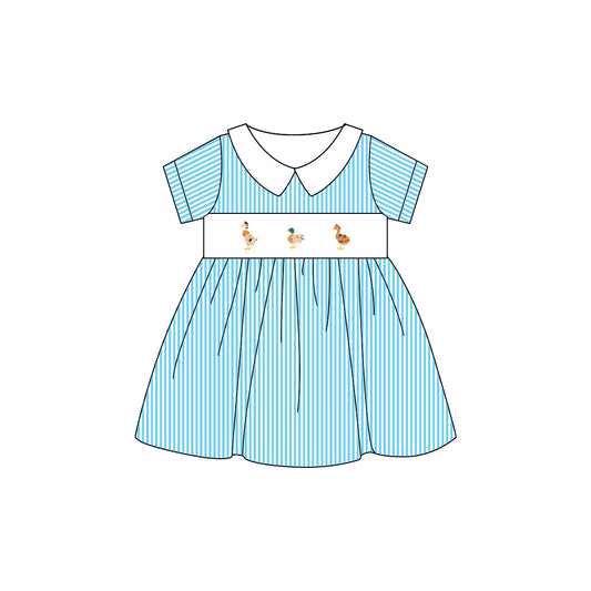 (Pre-order)GSD2307  Duck Blue Stripes Print Girls Short Sleeve Knee Length Smocked Dress