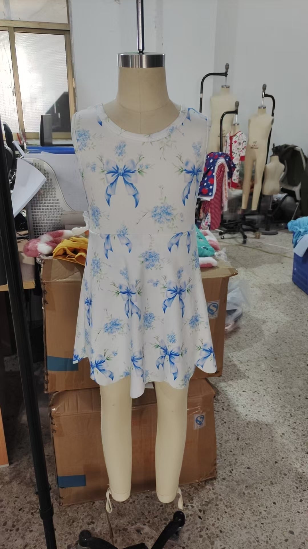GSD2587 Blue Flowers Bows Girls Summer Knee Length Yoga Dress