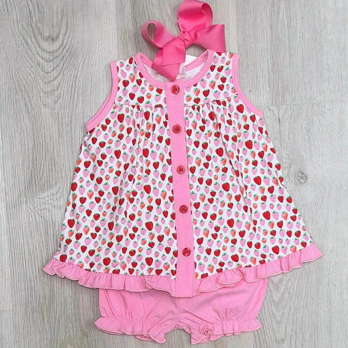 (Pre-order)GSSO2656 Strawberry Tunic Top Pink Shorts Girls Summer Clothes Set