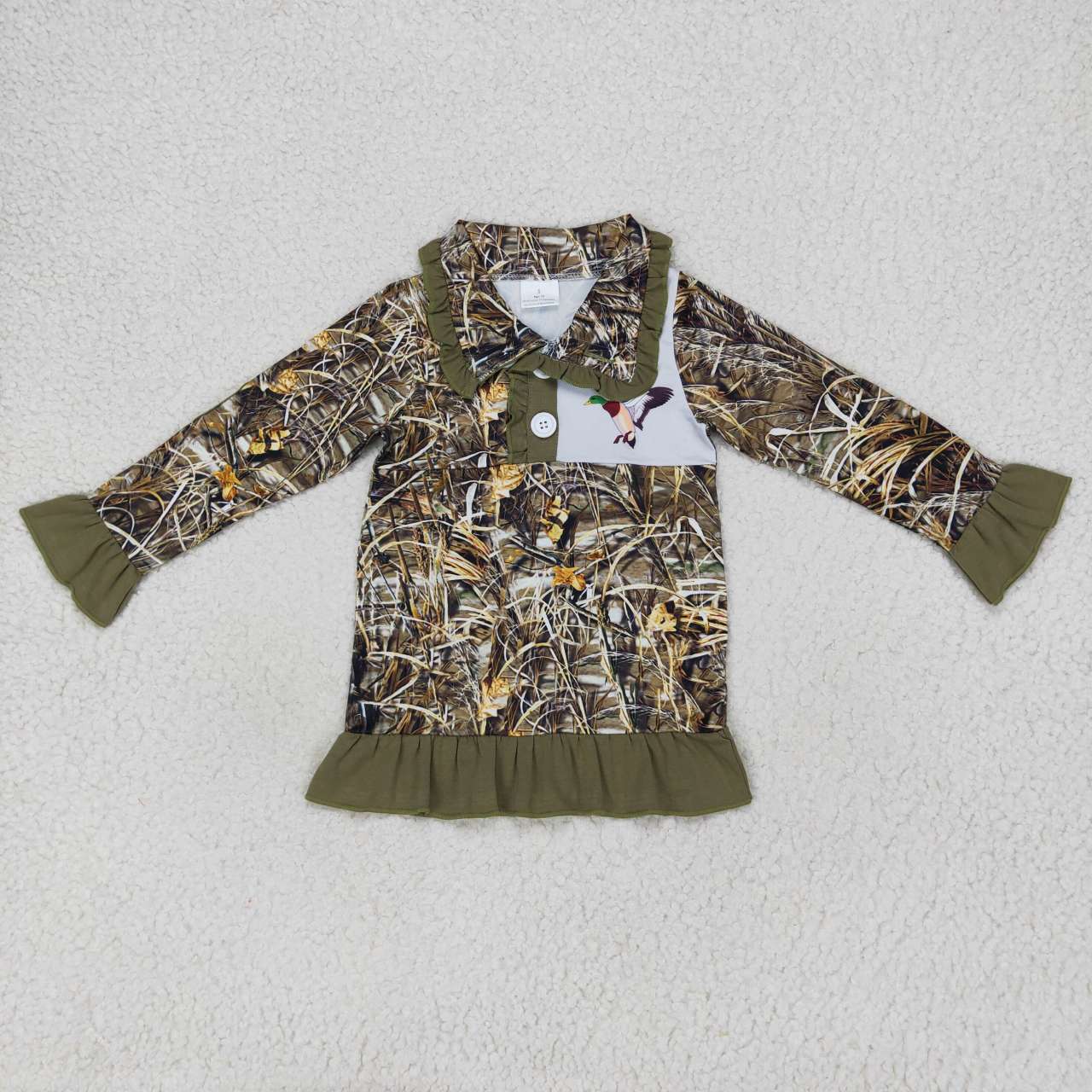 GT0312 Green camo duck print girls go hunting pullover button tee shirt top