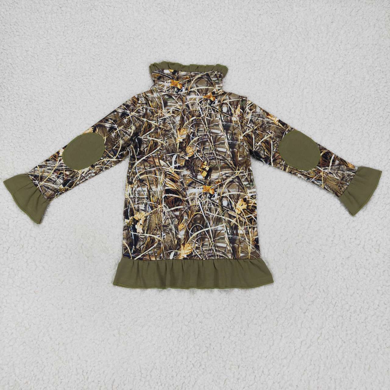 GT0312 Green camo duck print girls go hunting pullover button tee shirt top