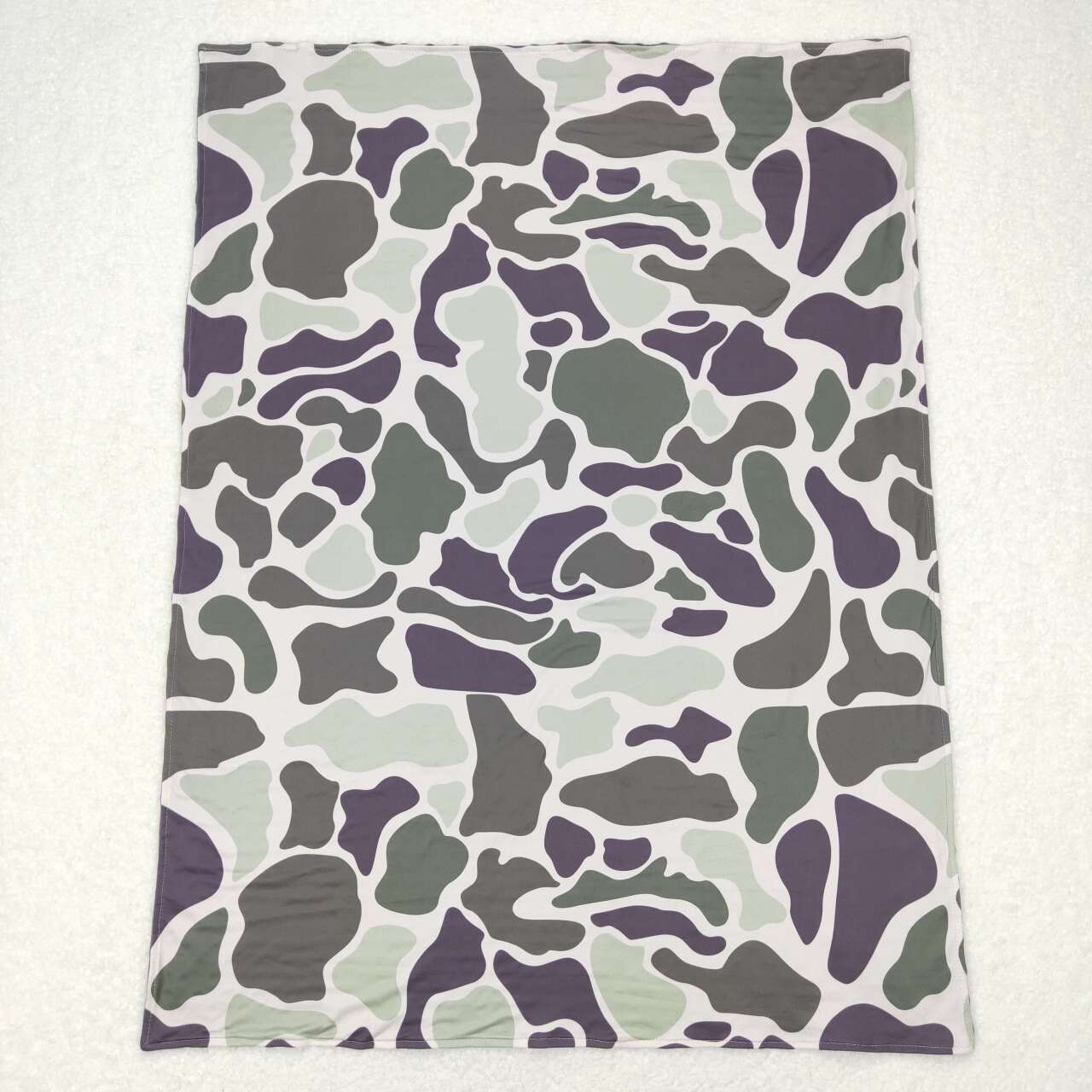 BL0108 Dark Green Camo Print Kids Blanket