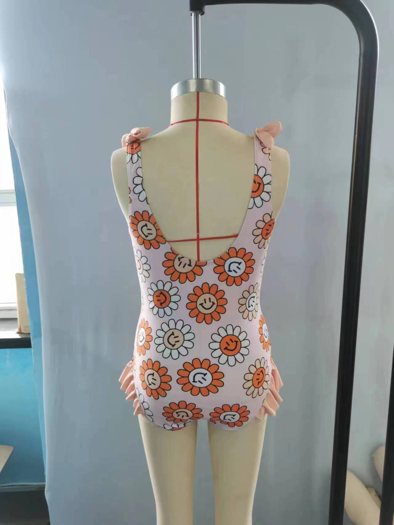 S0151 Girls pink flowers smiling print 1 piece swimsuits