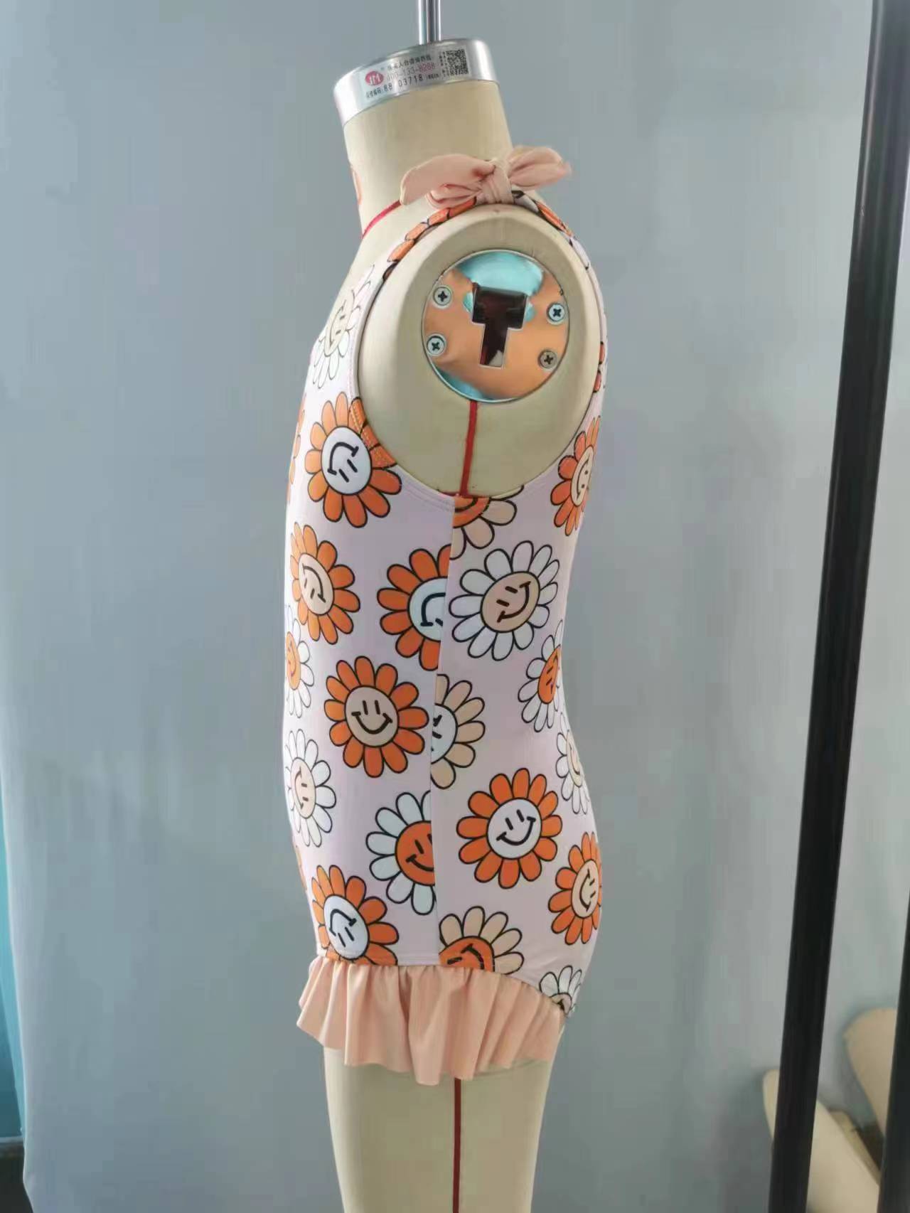 S0151 Girls pink flowers smiling print 1 piece swimsuits