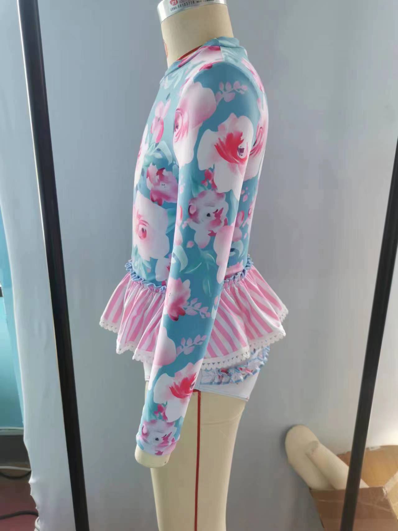 S0168 Flowers Print Pink Stripes Ruffles Girls 2 Pieces Swimsuits