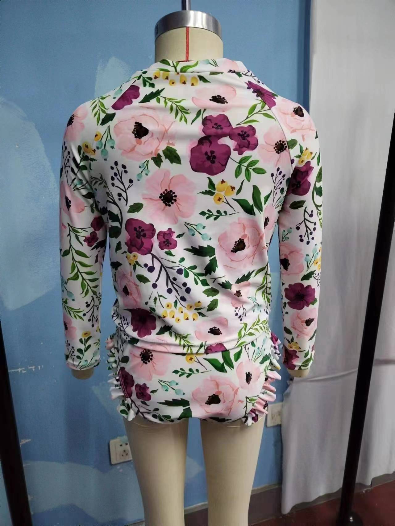 S0180 Girls Flowers Print Long Sleeve 2 Pieces Swimsuits