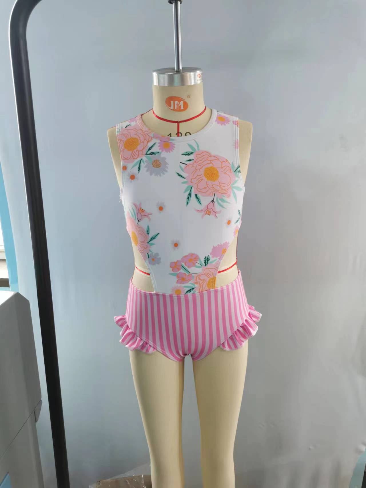 (Pre-order) S0181 Girls pink flowers print 1 piece swimsuits