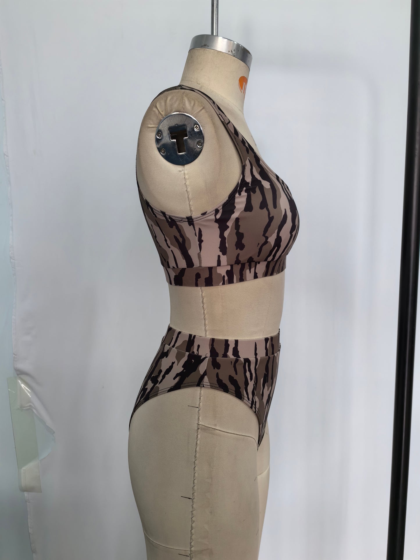 S0562 Adult Camo Print Woman 2 Pieces Swimsuits