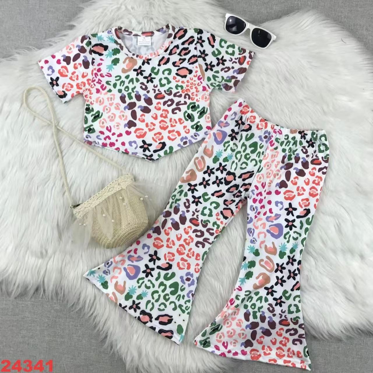 (Custom Design Preorder MOQ 5) Colorful Leopard Top Bell Pants Girls Clothes Set