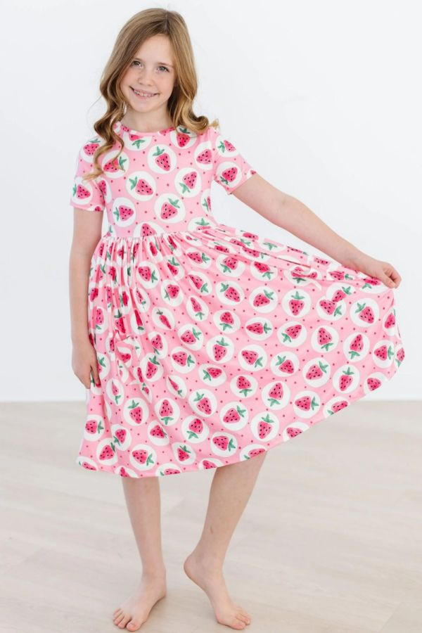 (Custom Design Preorder MOQ 5) Strawberry Print Girls Knee Length Summer Dress