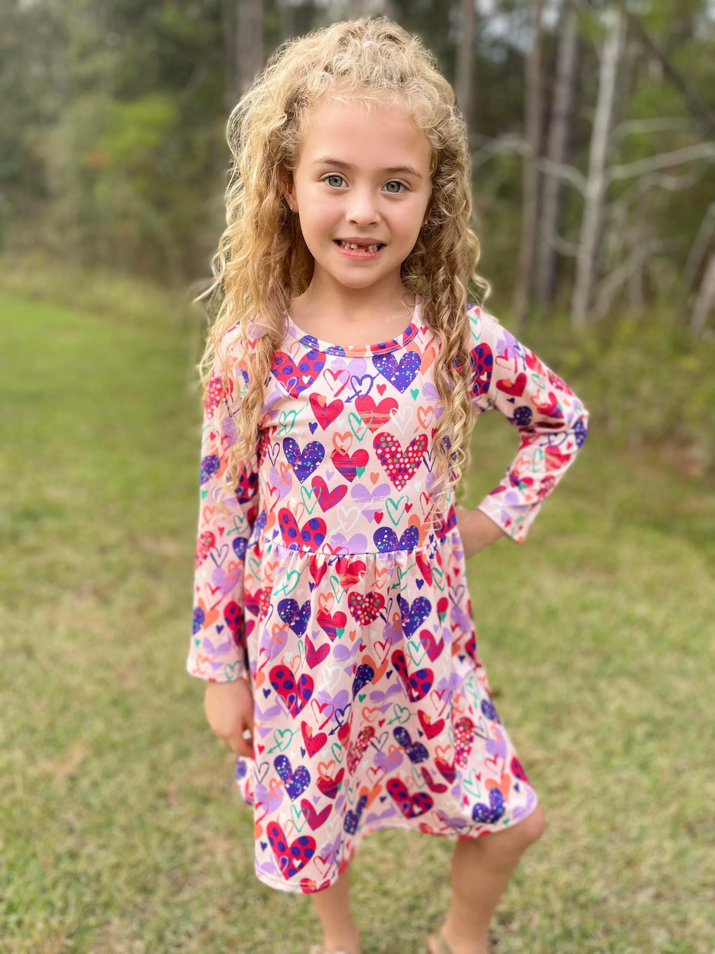 (Custom Design Preorder MOQ 5) Colorful Heart Print Girls Valentine's Knee Length Dress