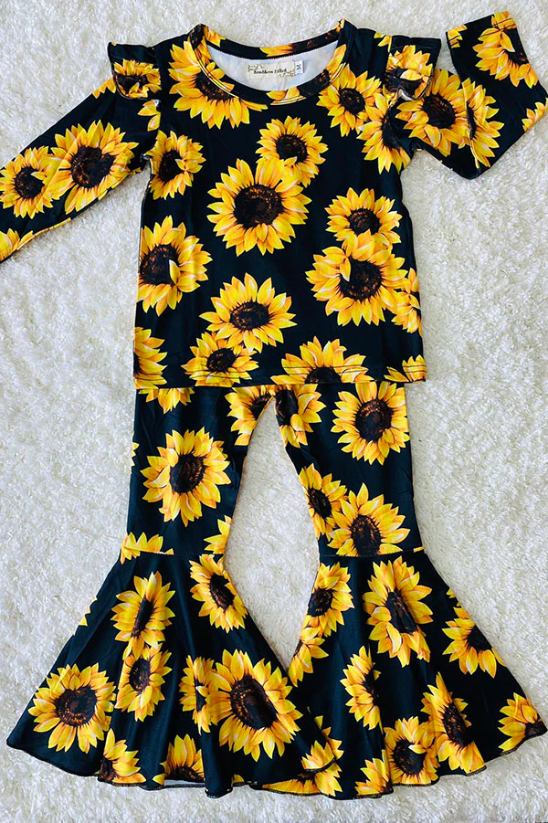 (Custom Design Preorder MOQ 5) Sunflowers Print Bell Pants Girls Clothes Set