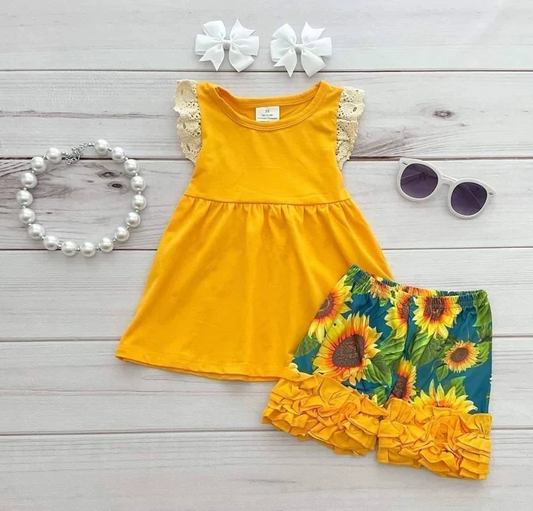 Flutter sleeve icing shorts summer outfits