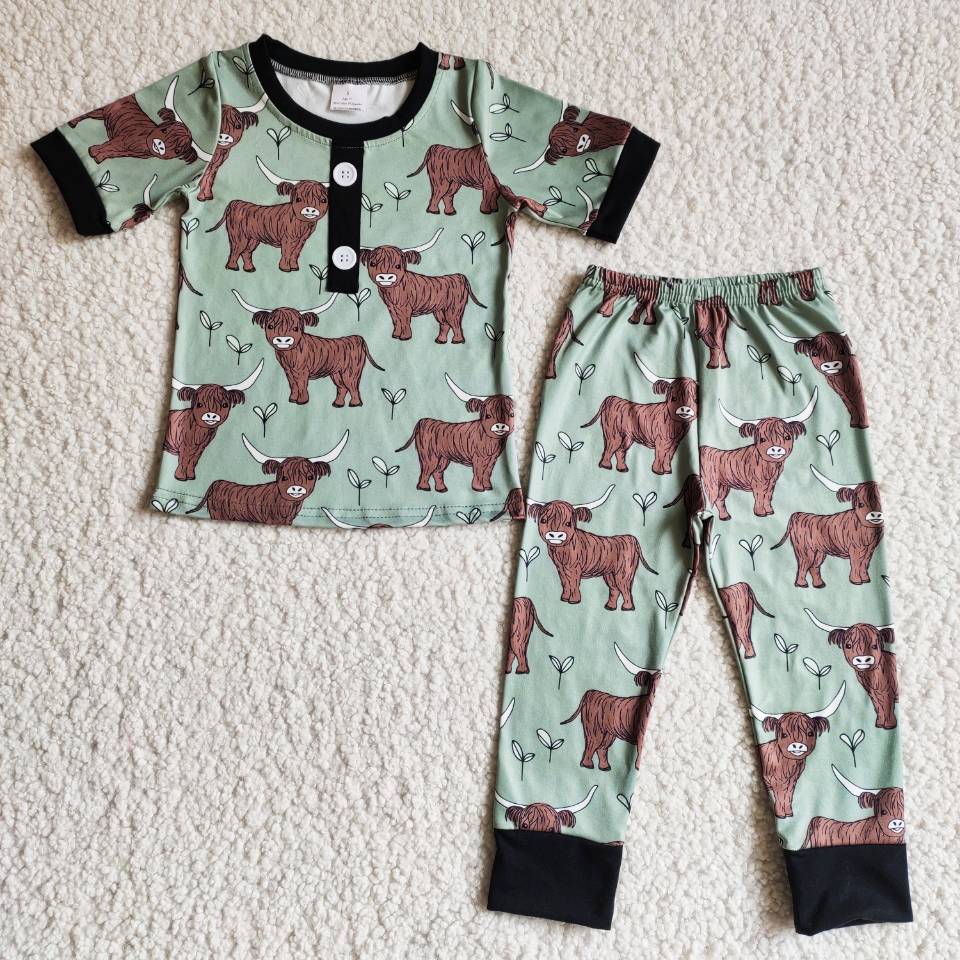 Boys short sleeved highland cow print pajamas B9-25