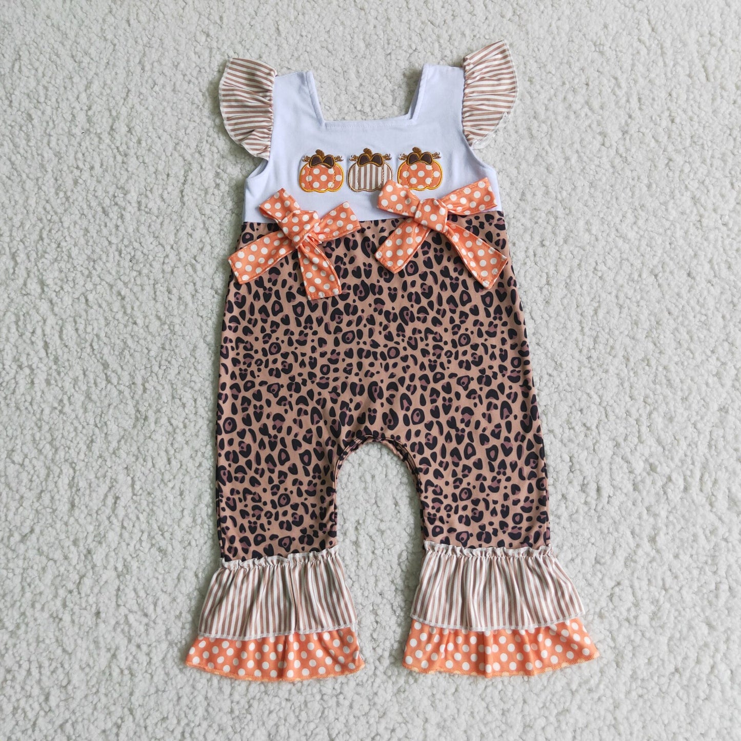 Baby girls pumpkin embroideried romper D1-15
