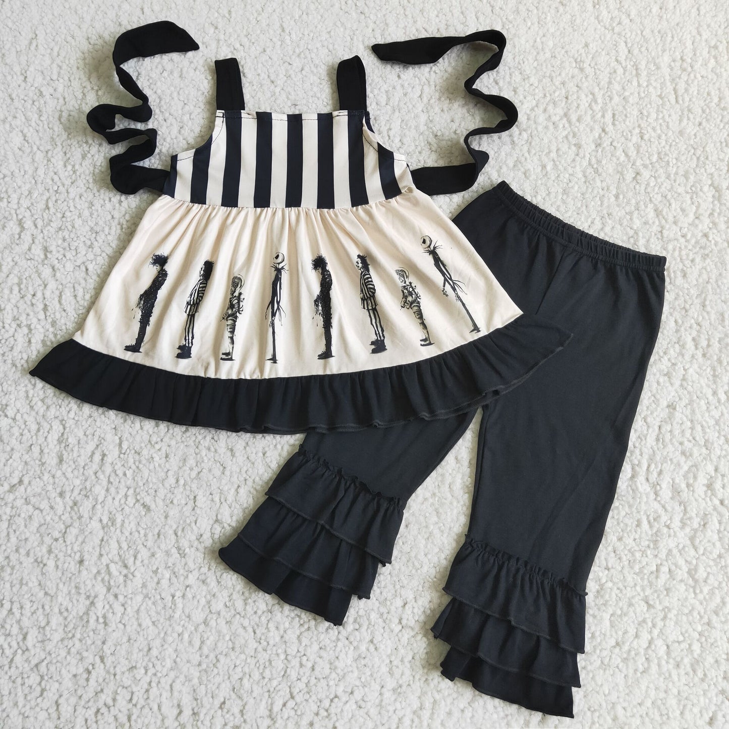 Sleeveless ruffles pants Halloween outfits