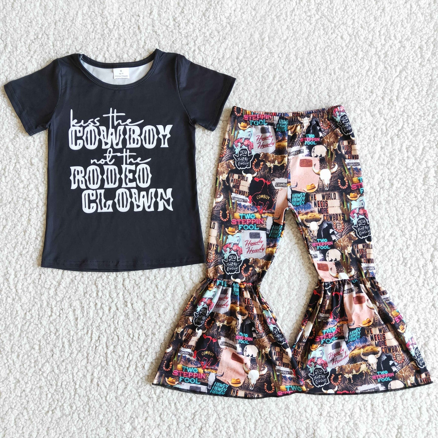 Short sleeve bell bottom pants outfits