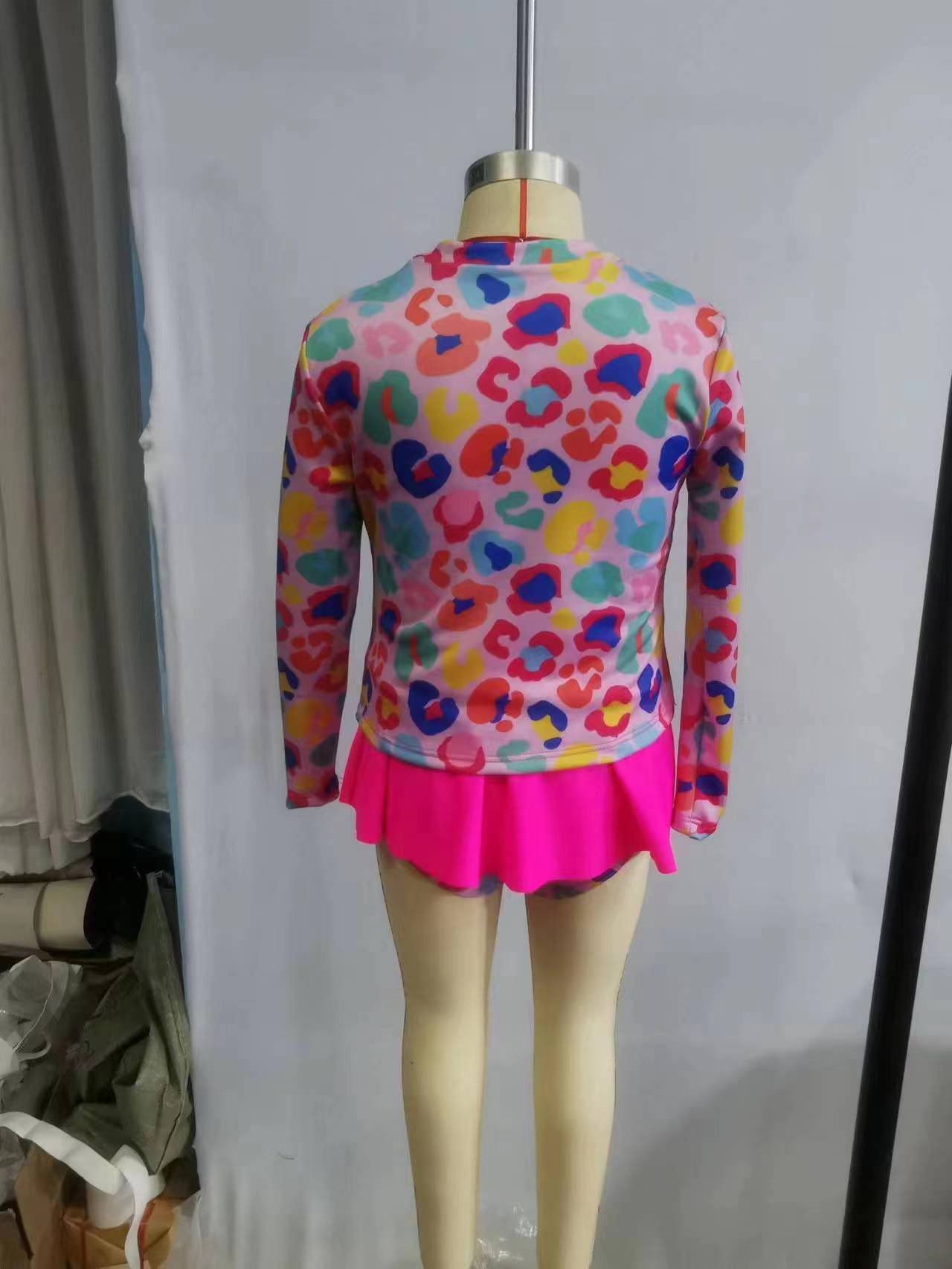 Girls hot pink long sleeve colorful leopard bathing suits S0062