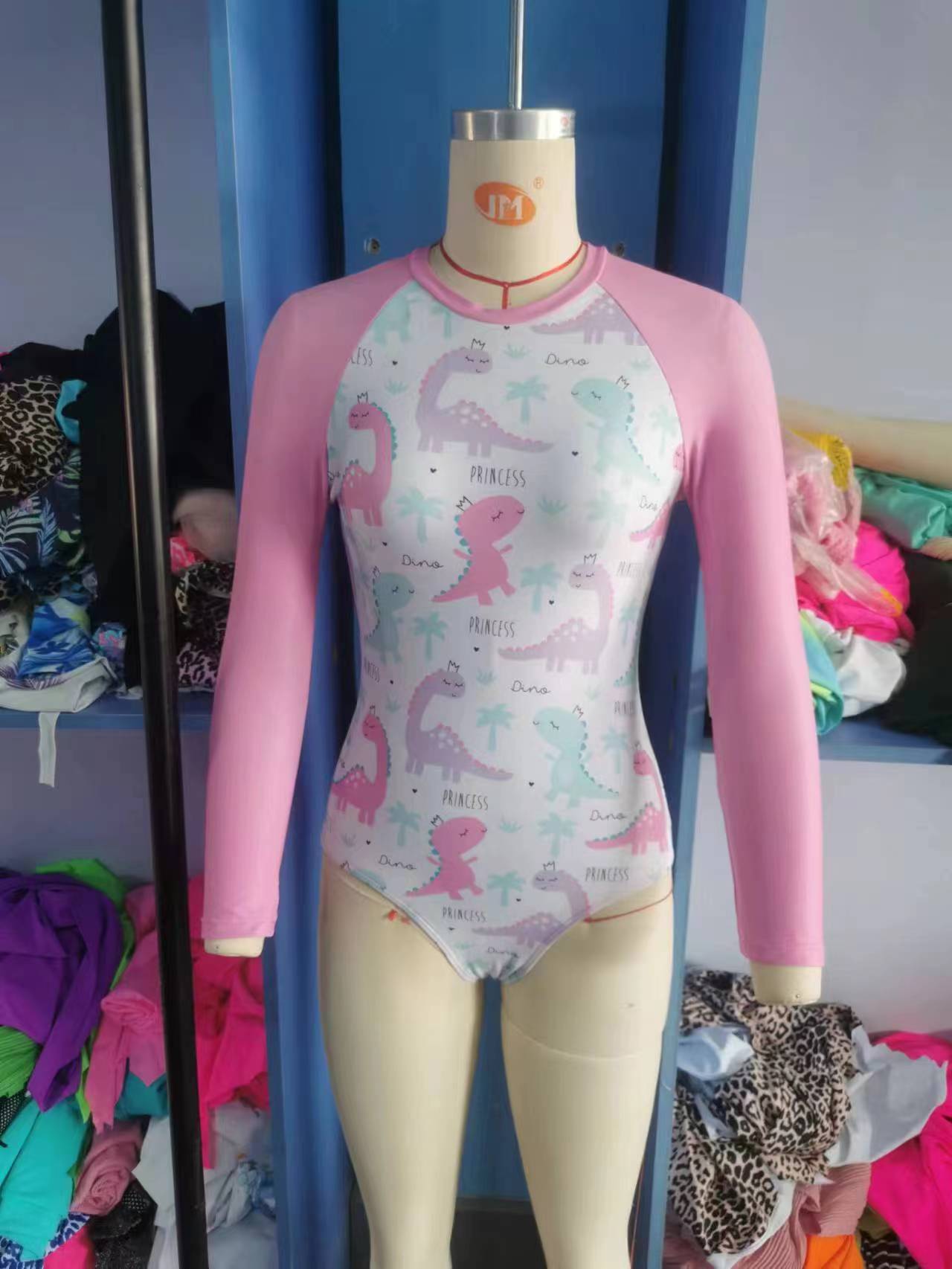 Girls pink long sleeve dimo print 1 piece zipper swimsuits S0076