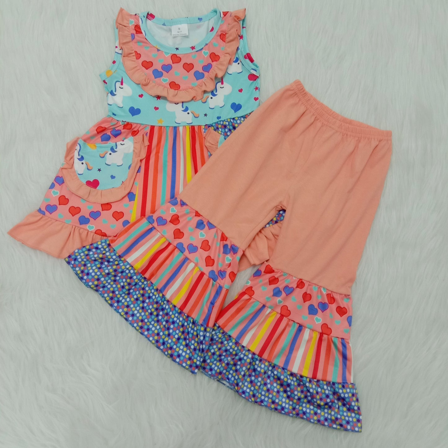 Sleeveless bell bottom pants Valentines outfits