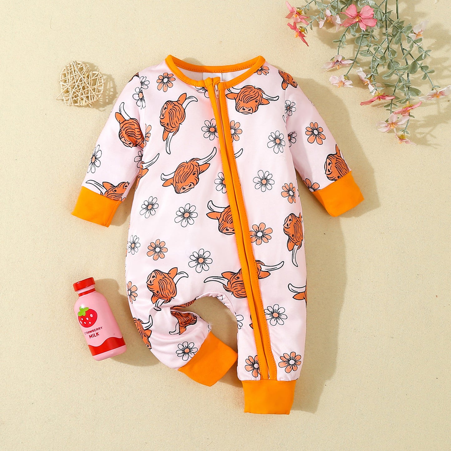 (Custom Design Preorder MOQ 5)  Highland Cow Print Baby Girls Bamboo Sleeper Zipper Romper