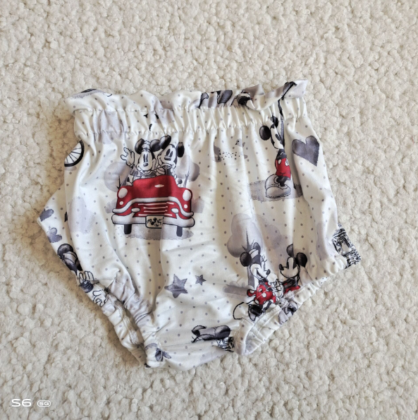 G5-16**  Baby girls cartoon mouse bummie shorts