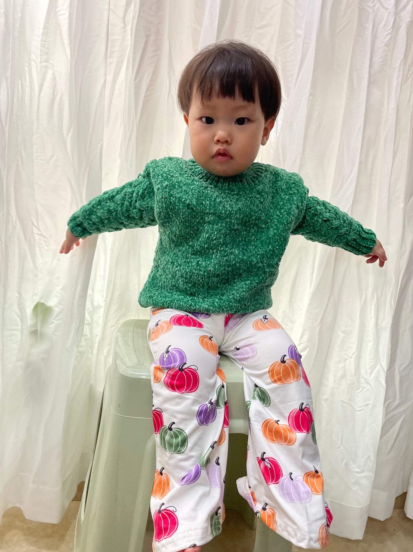 GLP0537 Green sweater top pumpkin bell pants girls clothes sets