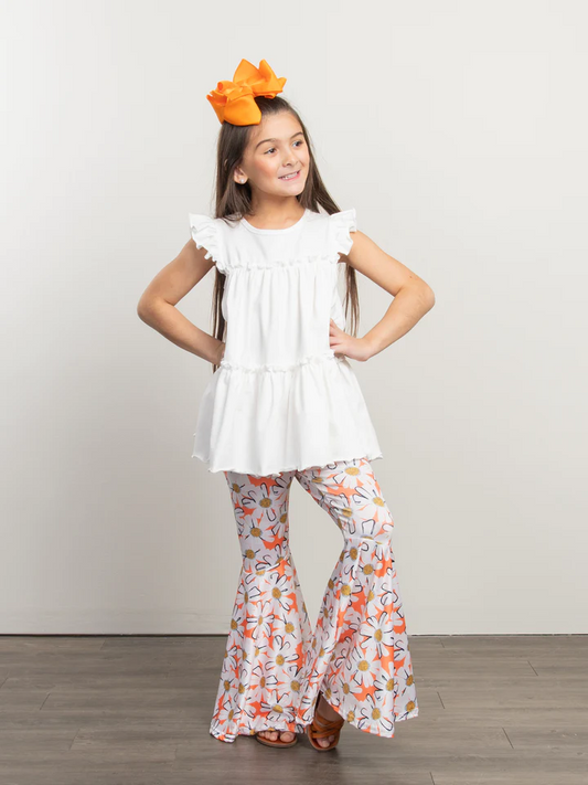 (Custom Design MOQ 5) Flutter sleeve white tunic top flowers bell pants girls clothes set