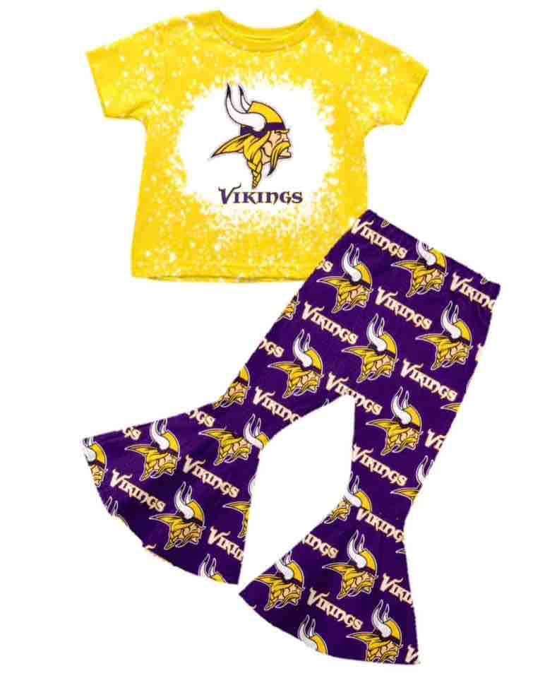 (Custom Design MOQ 5)  Yellow Purple Football Team's Print Girls Bell Pants Clothes Set