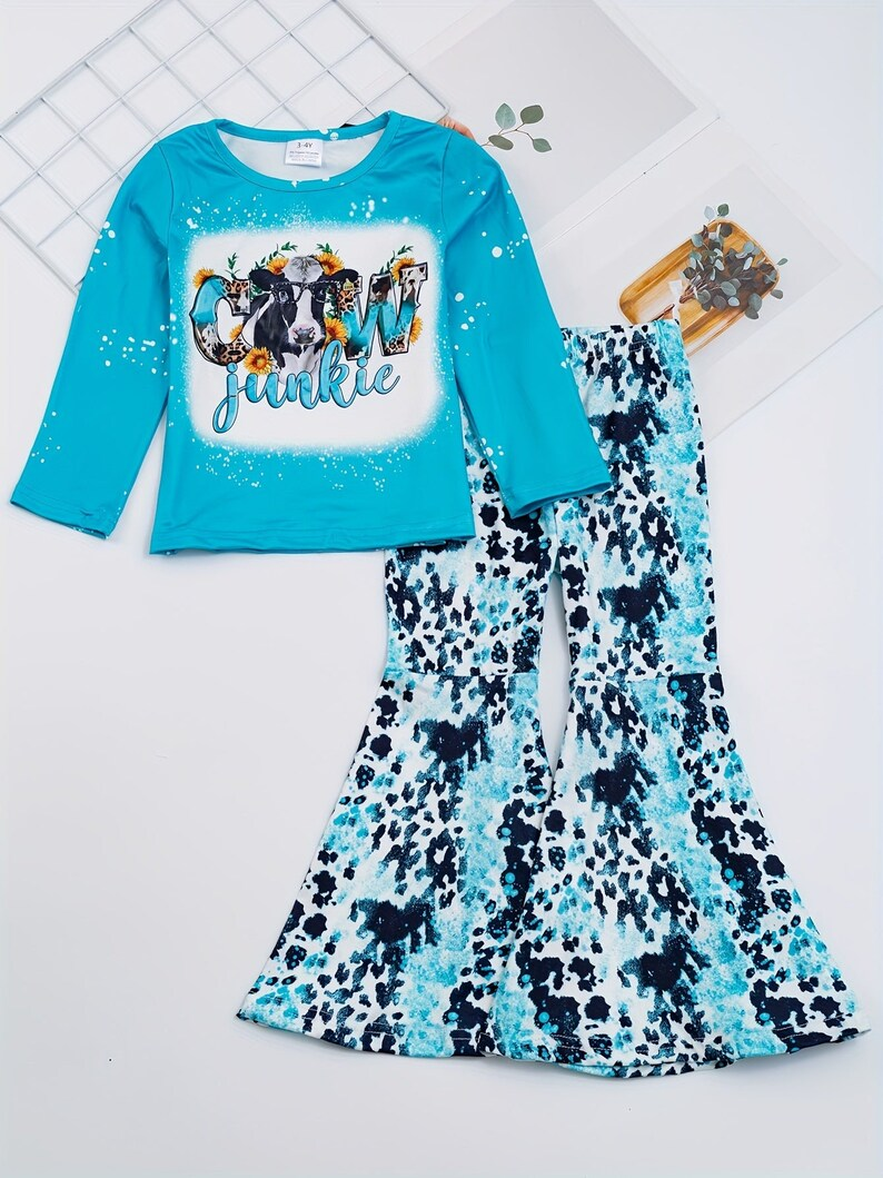 (Custom Design MOQ 5) Blue Cow Sunflowers Print Bell Pants Girls Western Clothes Set