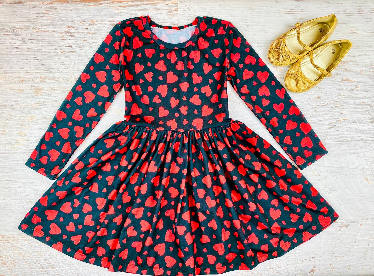 (Custom Design MOQ 5)  Red Heart Print Girls Black Knee Length Valentine's Dress